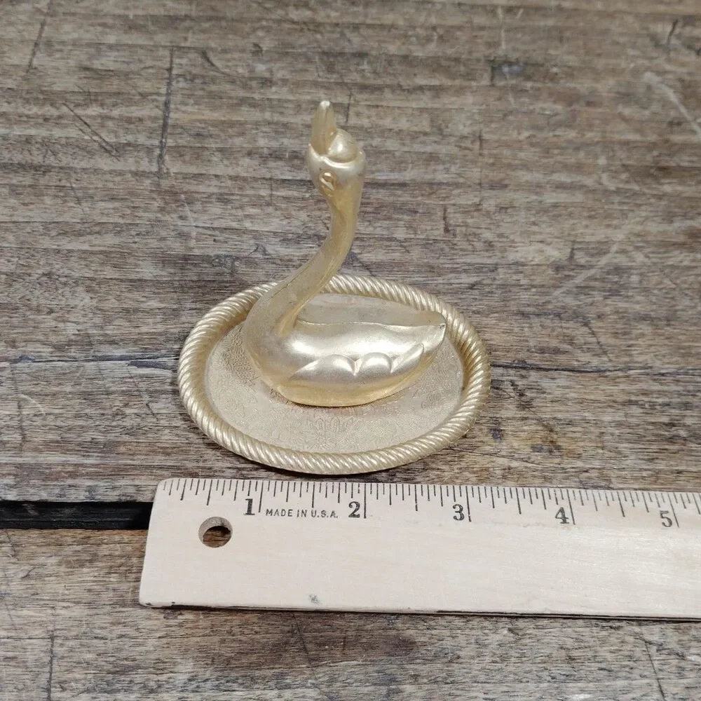 Unbranded vintage swan